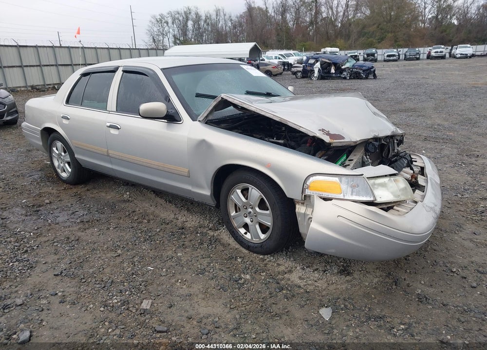 2011 FORD CROWN VICTORIA LX VIN: 2FABP7EV8BX165712
