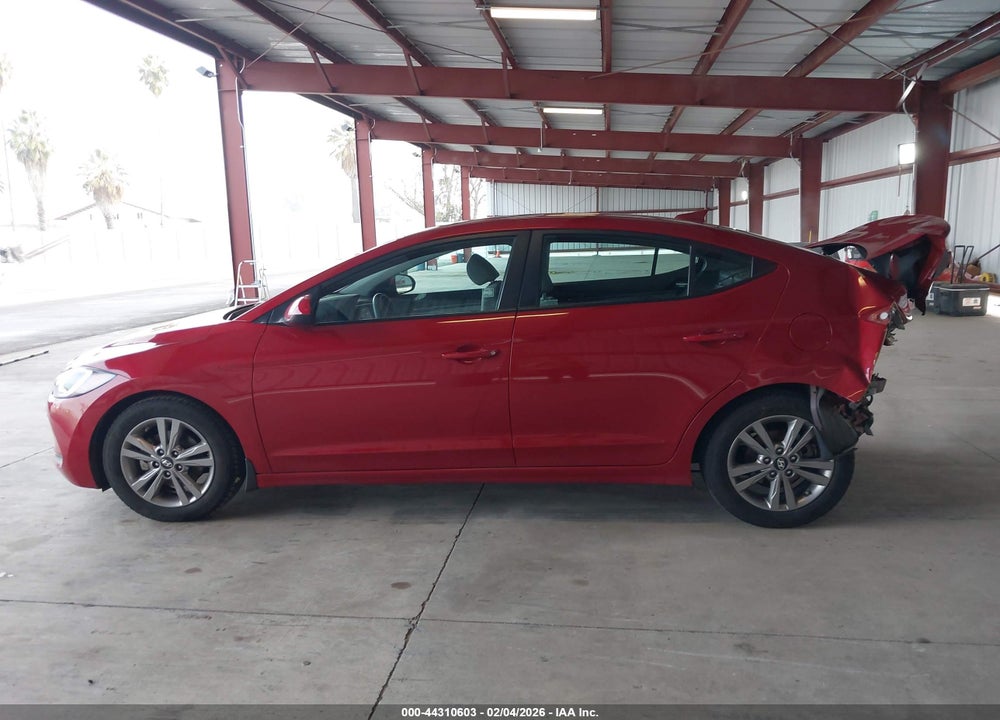 2018 HYUNDAI ELANTRA SEL VIN: KMHD84LF9JU598810