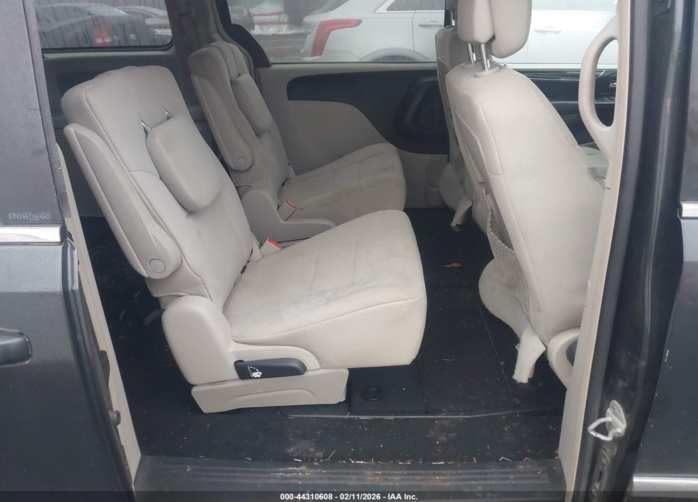 2011 CHRYSLER TOWN & COUNTRY TOURING VIN: 2A4RR5DG2BR694677