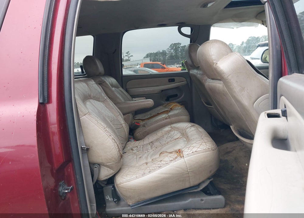2002 CHEVROLET SUBURBAN 1500 LS VIN: 1GNEC16Z82J162326