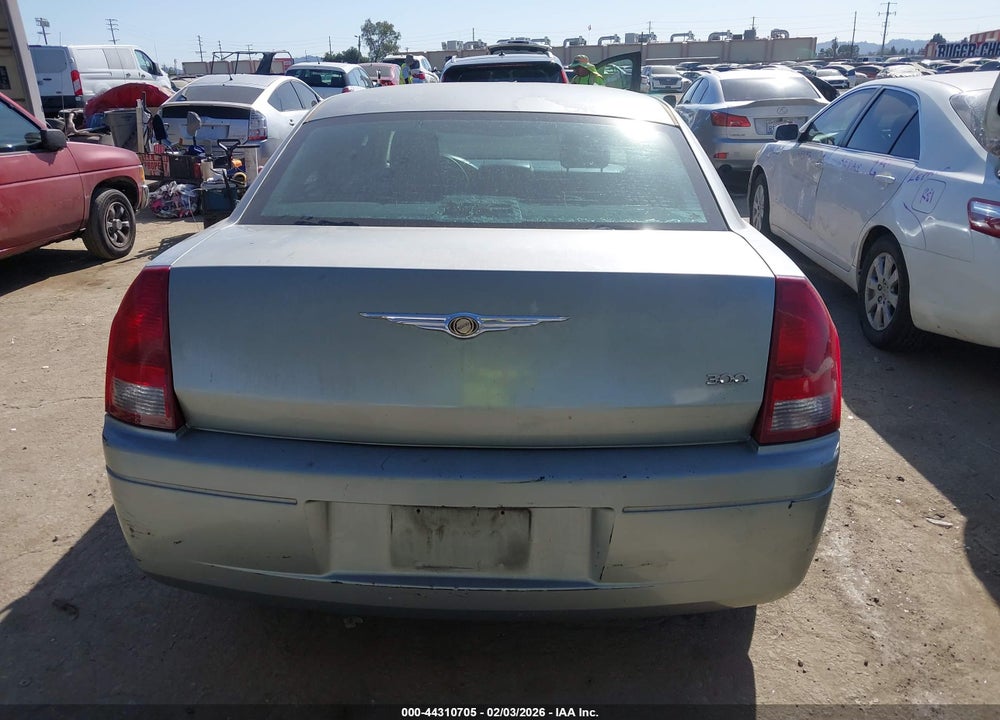 2005 CHRYSLER 300 VIN: 2C3JA43R15H168983