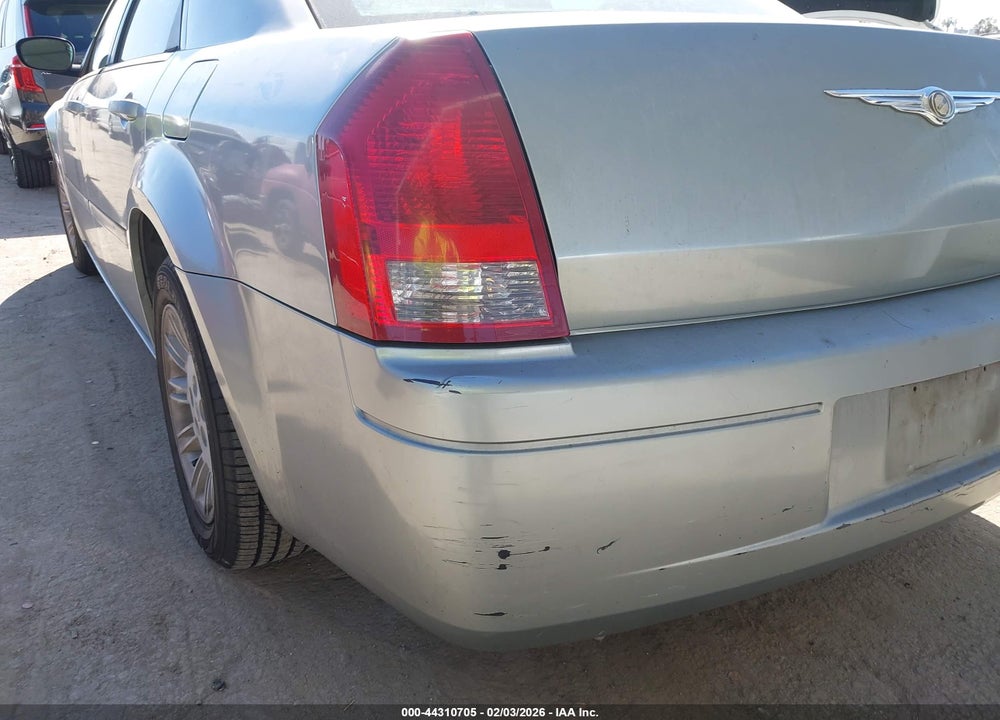 2005 CHRYSLER 300 VIN: 2C3JA43R15H168983