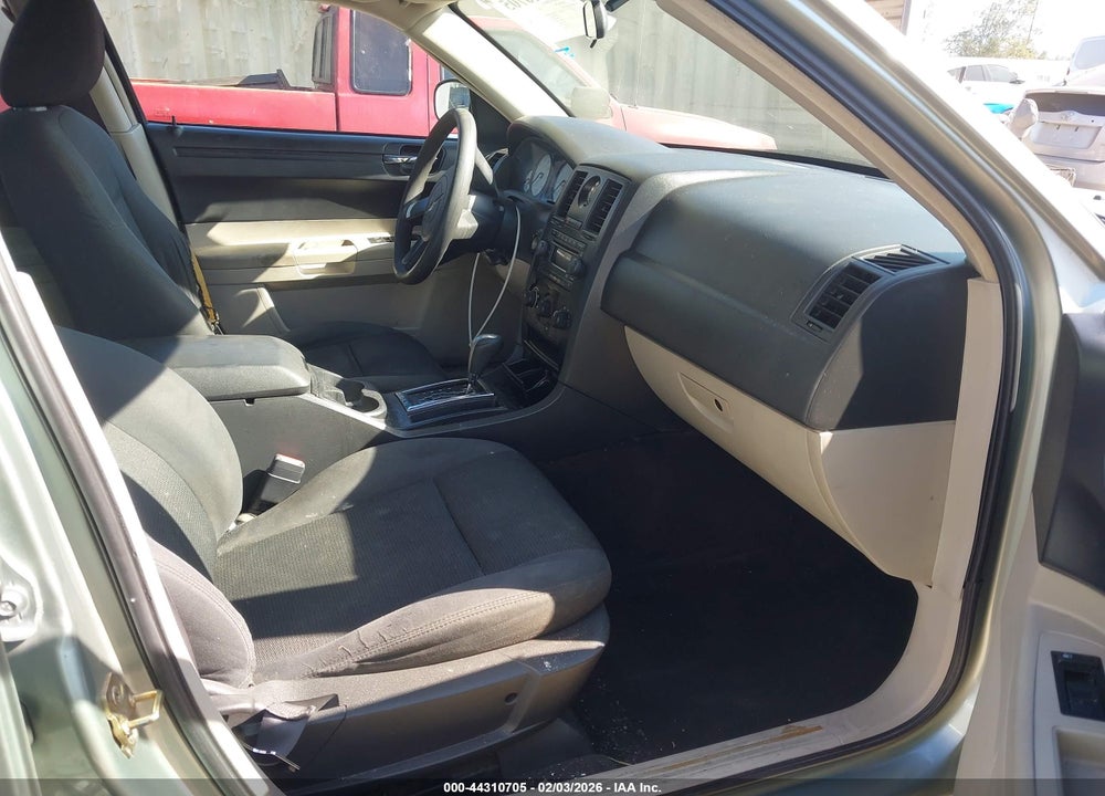 2005 CHRYSLER 300 VIN: 2C3JA43R15H168983