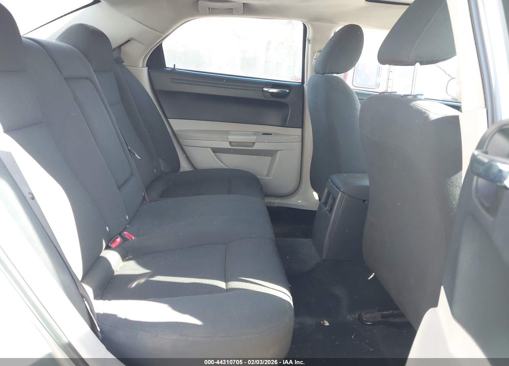 2005 CHRYSLER 300 VIN: 2C3JA43R15H168983