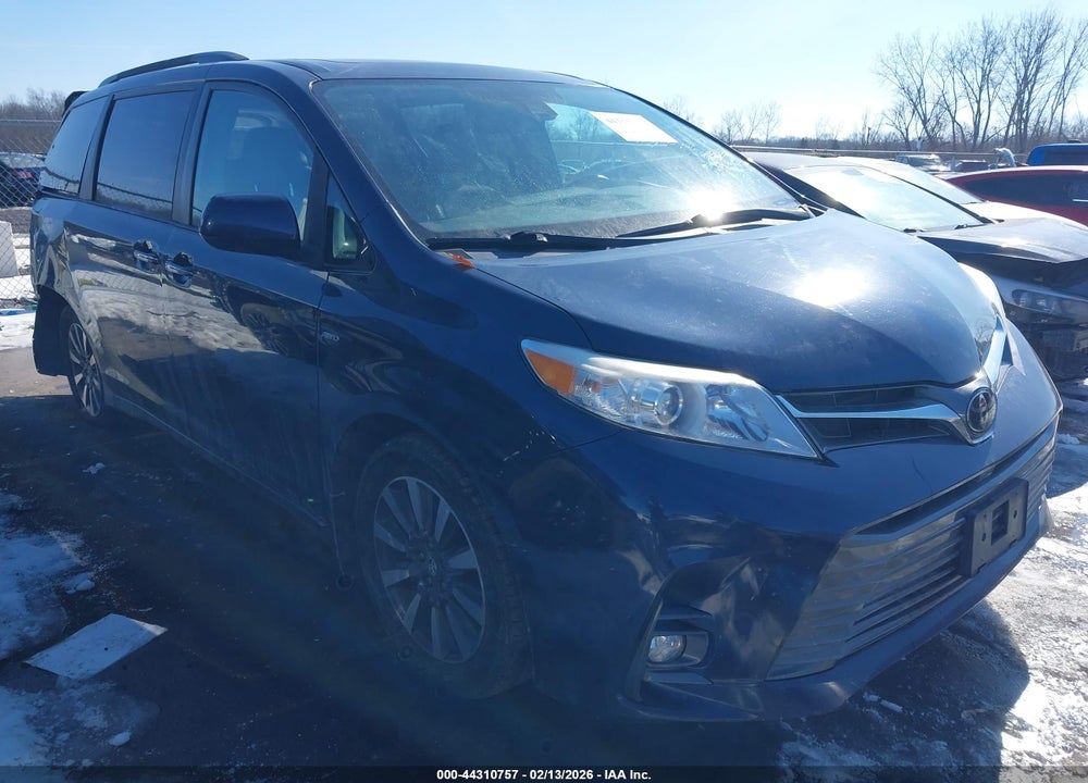 2018 TOYOTA SIENNA XLE PREMIUM 7 PASSENGER VIN: 5TDDZ3DC1JS192069