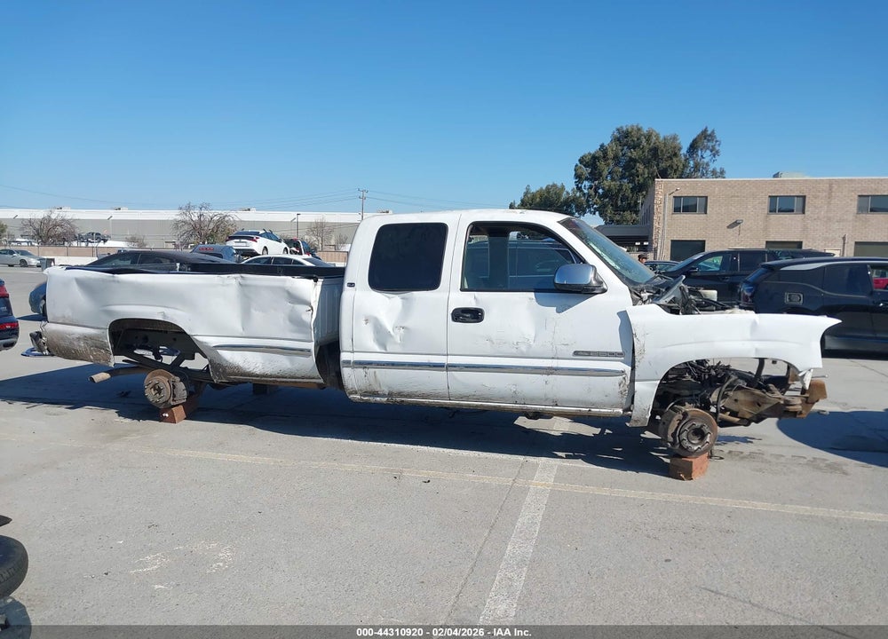 2000 GMC SIERRA 2500 SLE VIN: 1GTGC29U3YE288716