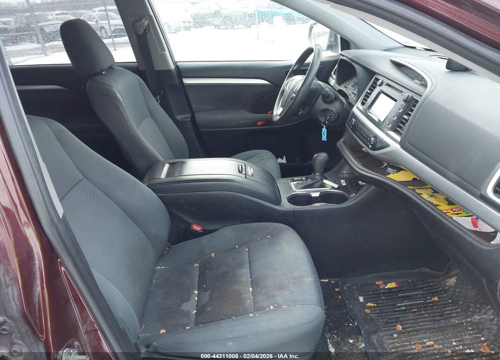 2019 TOYOTA HIGHLANDER LE VIN: 5TDZARFH0KS054727