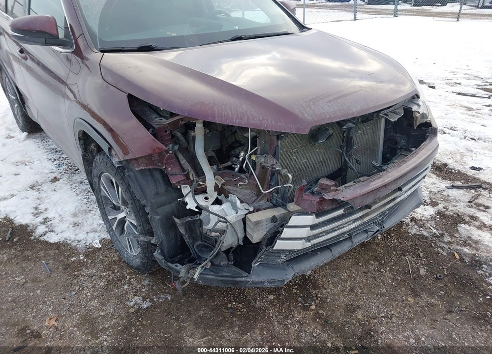 2019 TOYOTA HIGHLANDER LE VIN: 5TDZARFH0KS054727