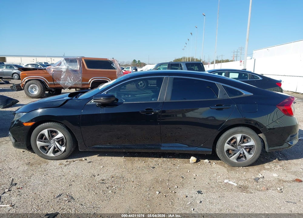 2019 HONDA CIVIC LX VIN: 19XFC2F63KE049339