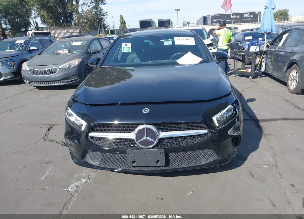 2022 MERCEDES-BENZ A 220 VIN: W1K3G4EB2NJ377771