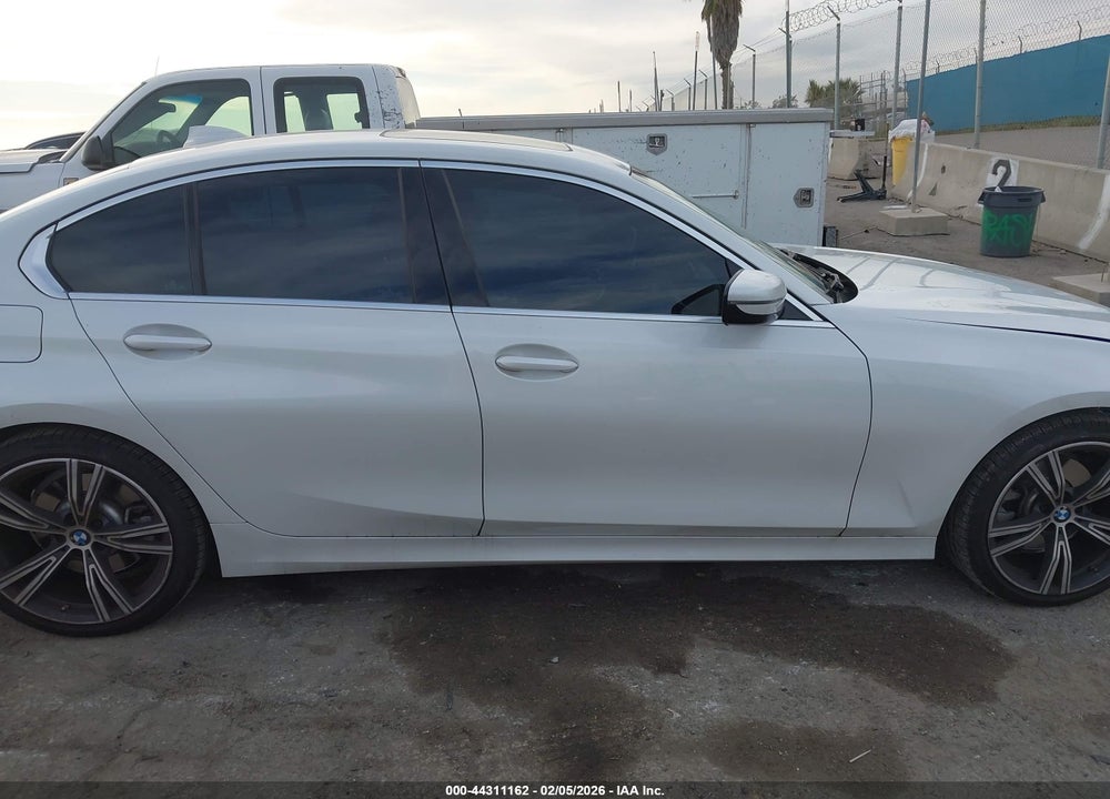 2021 BMW 3 SERIES 330E VIN: 3MW5P7J00M8C00765