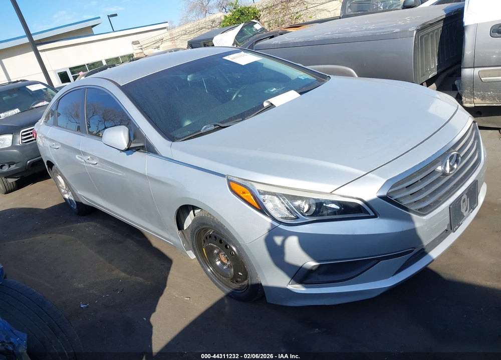 2016 HYUNDAI SONATA SE VIN: 5NPE24AF7GH301243