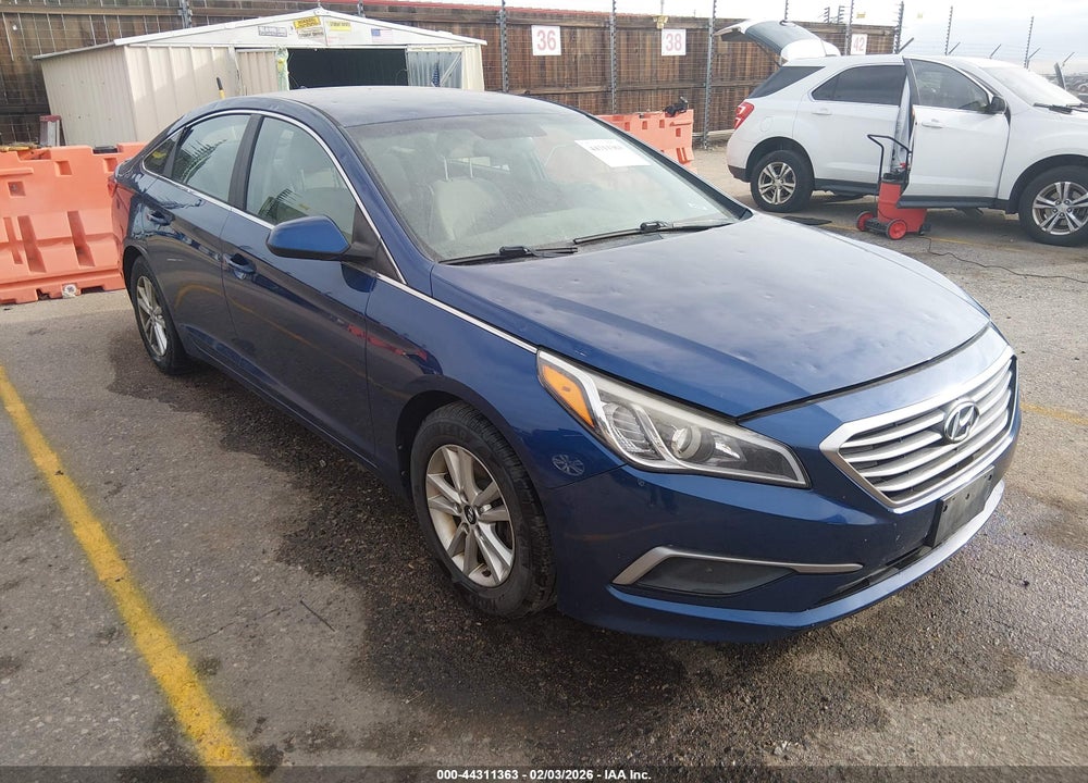 2016 HYUNDAI SONATA SE VIN: 5NPE24AF7GH279387