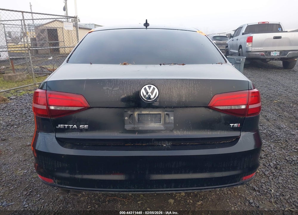 2017 VOLKSWAGEN JETTA 1.4T SE VIN: 3VWDB7AJ8HM396664