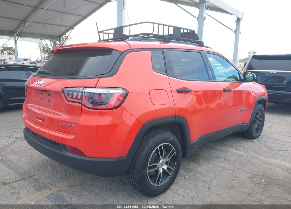 2018 JEEP COMPASS SPORT FWD VIN: 3C4NJCAB2JT107169