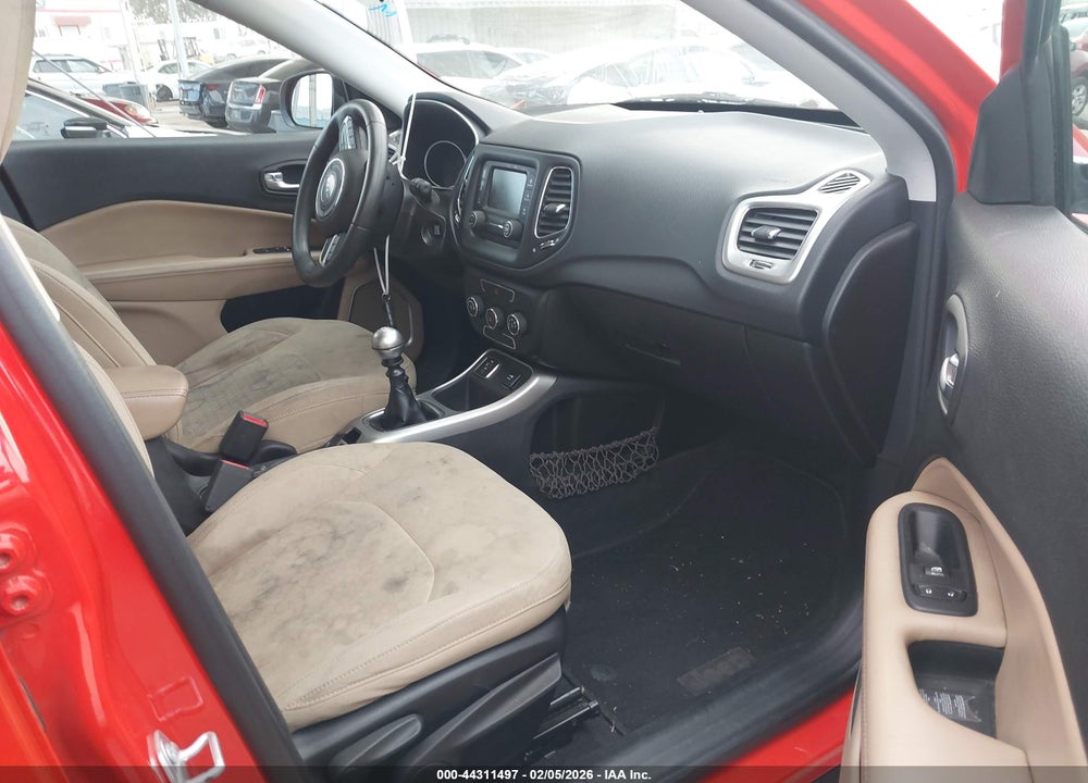 2018 JEEP COMPASS SPORT FWD VIN: 3C4NJCAB2JT107169