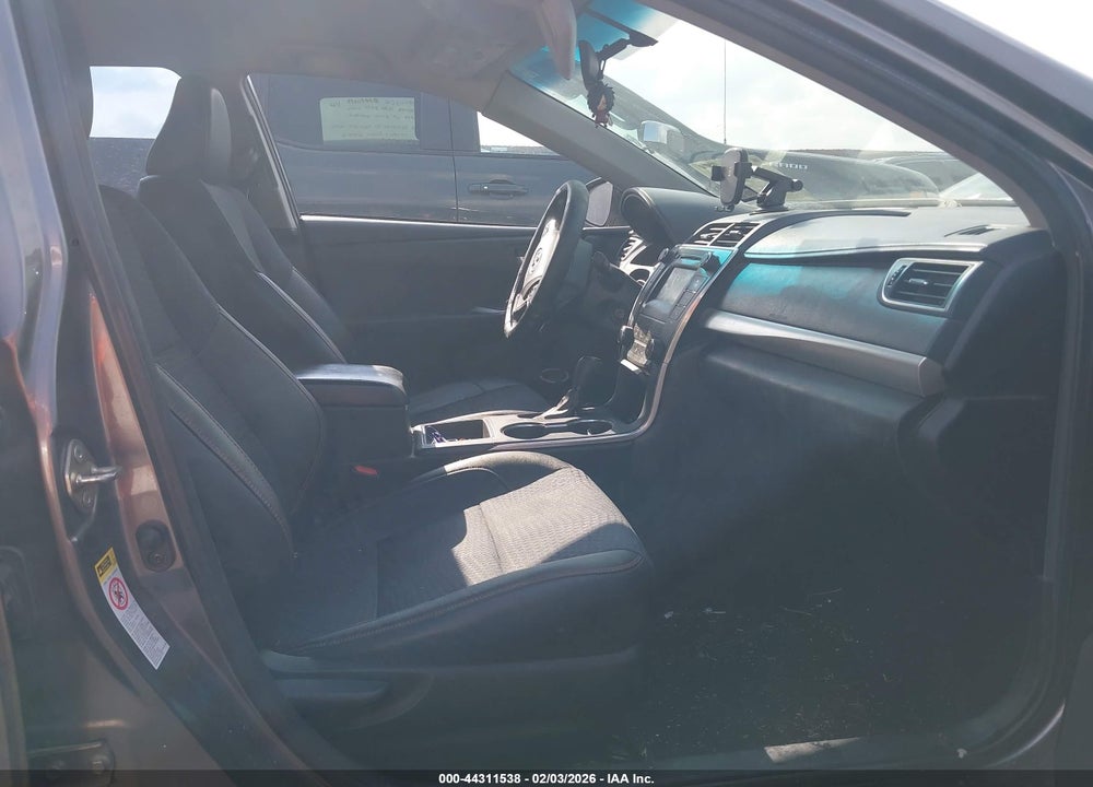 2015 TOYOTA CAMRY SE VIN: 4T1BF1FK7FU484140