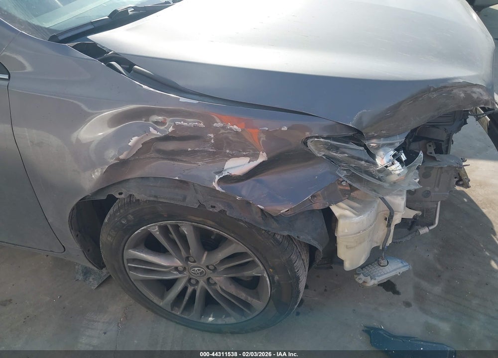 2015 TOYOTA CAMRY SE VIN: 4T1BF1FK7FU484140