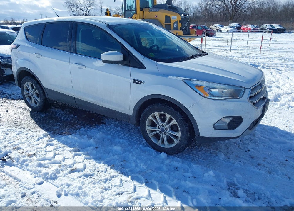 2017 FORD ESCAPE SE VIN: 1FMCU9GD2HUD77864