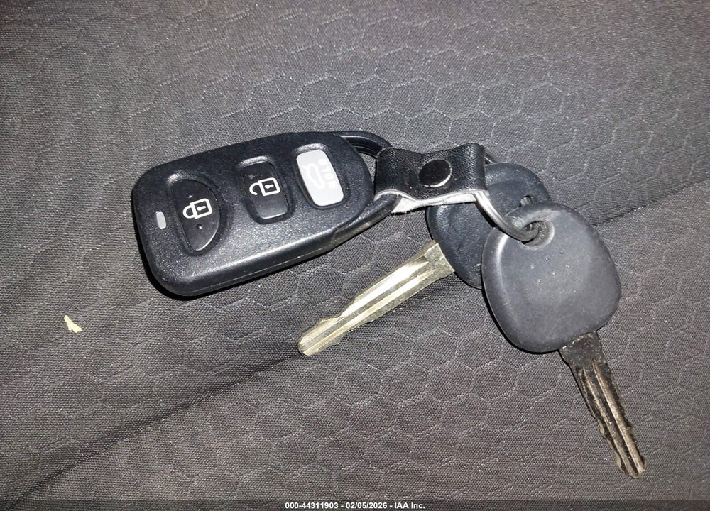 2020 HYUNDAI ELANTRA SEL VIN: 5NPD84LF4LH569913