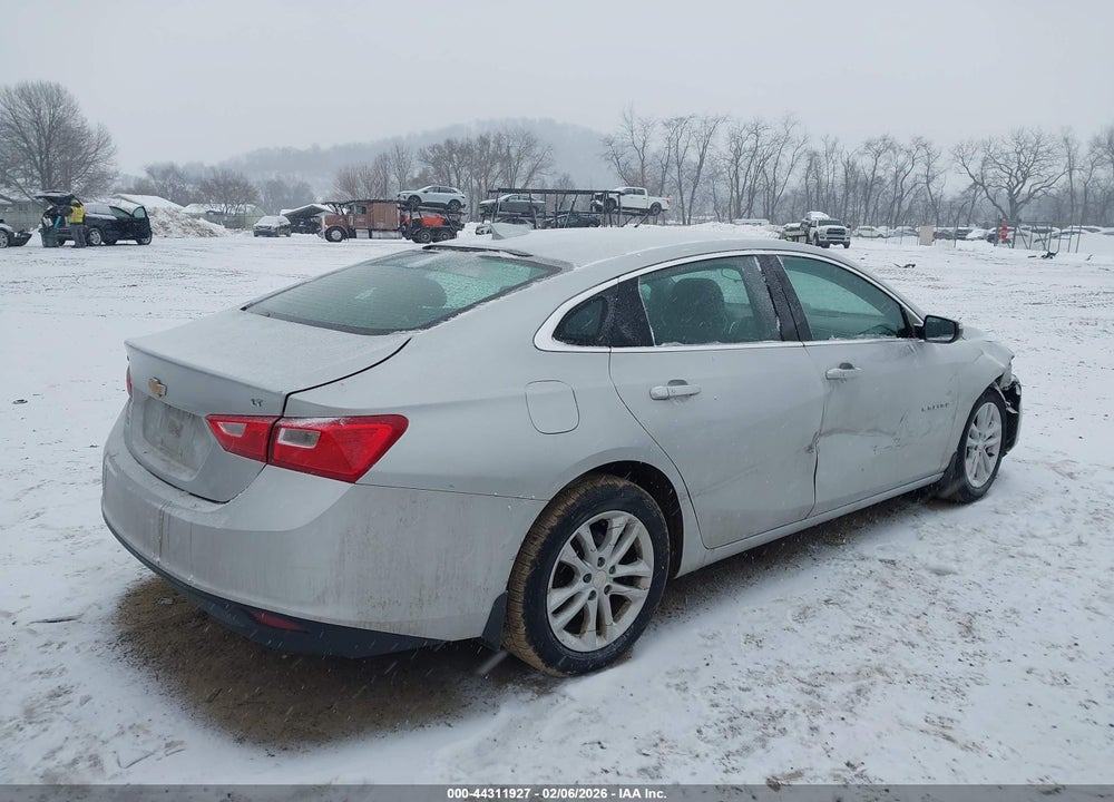 2018 CHEVROLET MALIBU LT VIN: 1G1ZD5ST9JF187746