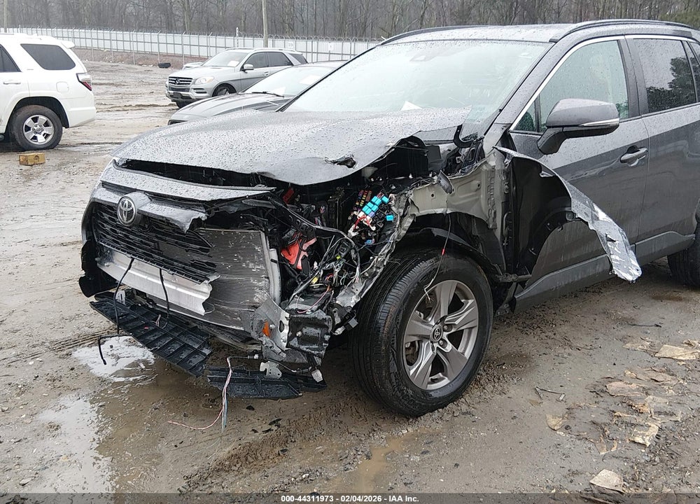 2022 TOYOTA RAV4 XLE VIN: 2T3W1RFVXNC175553