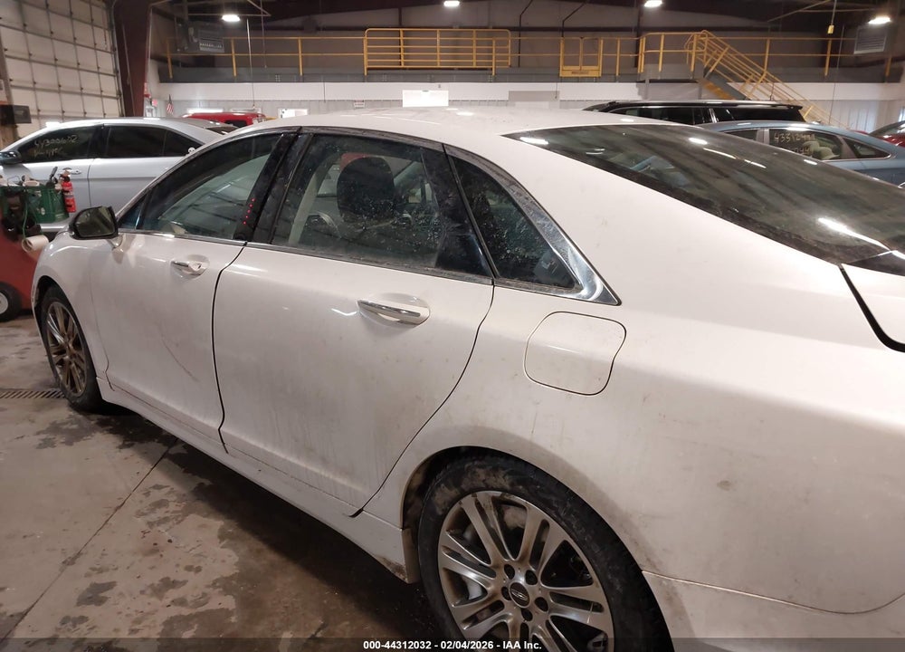 2013 LINCOLN MKZ VIN: 3LN6L2G90DR803832