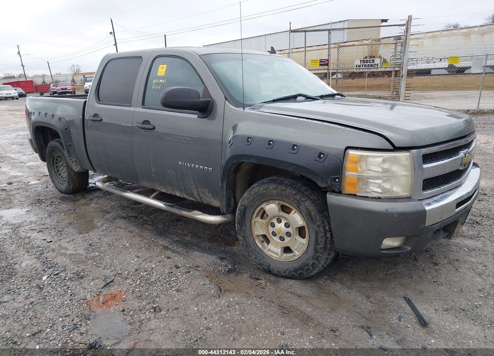 2011 CHEVROLET SILVERADO 1500 LT VIN: 1GCPKSE38BF126114