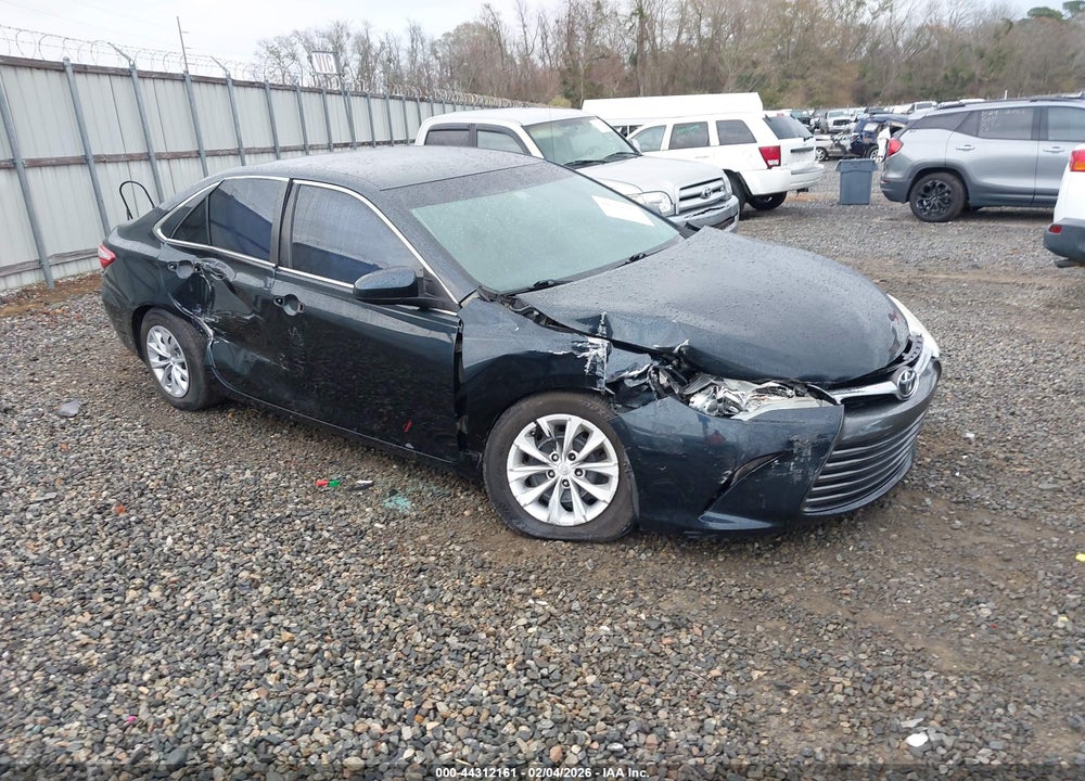 2016 TOYOTA CAMRY LE VIN: 4T4BF1FK5GR550322