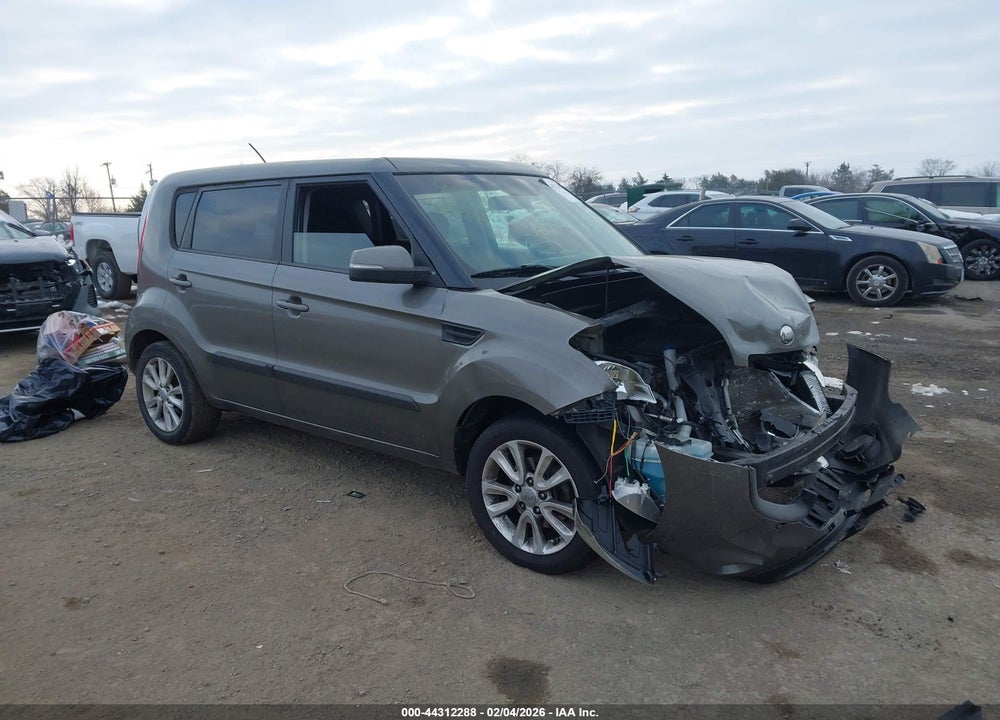 2013 KIA SOUL + VIN: KNDJT2A60D7496005