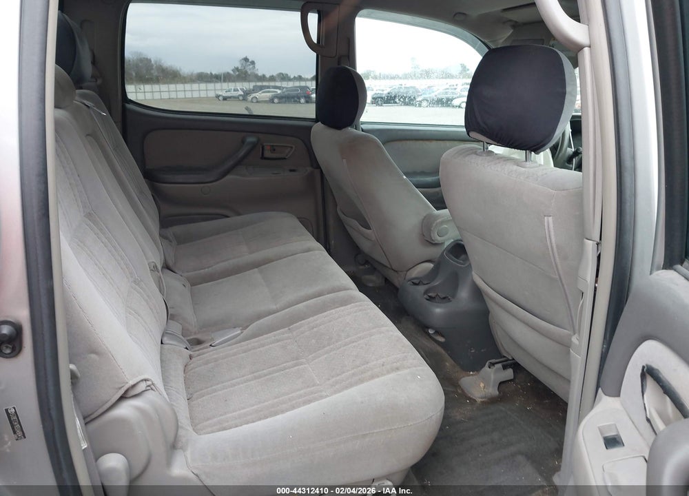 2005 TOYOTA TUNDRA SR5 V8 VIN: 5TBET34165S490412