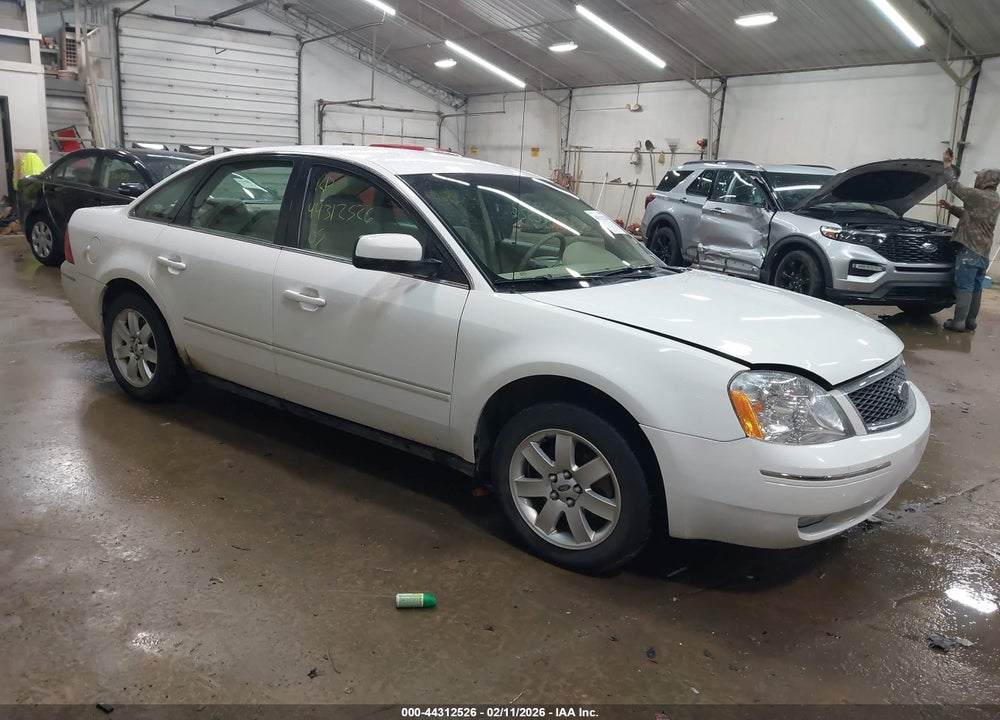 2005 FORD FIVE HUNDRED SEL VIN: 1FAHP27105G205525