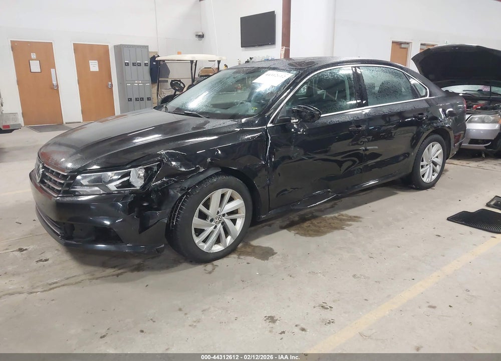 2018 VOLKSWAGEN PASSAT 2.0T SE VIN: 1VWBA7A33JC018965