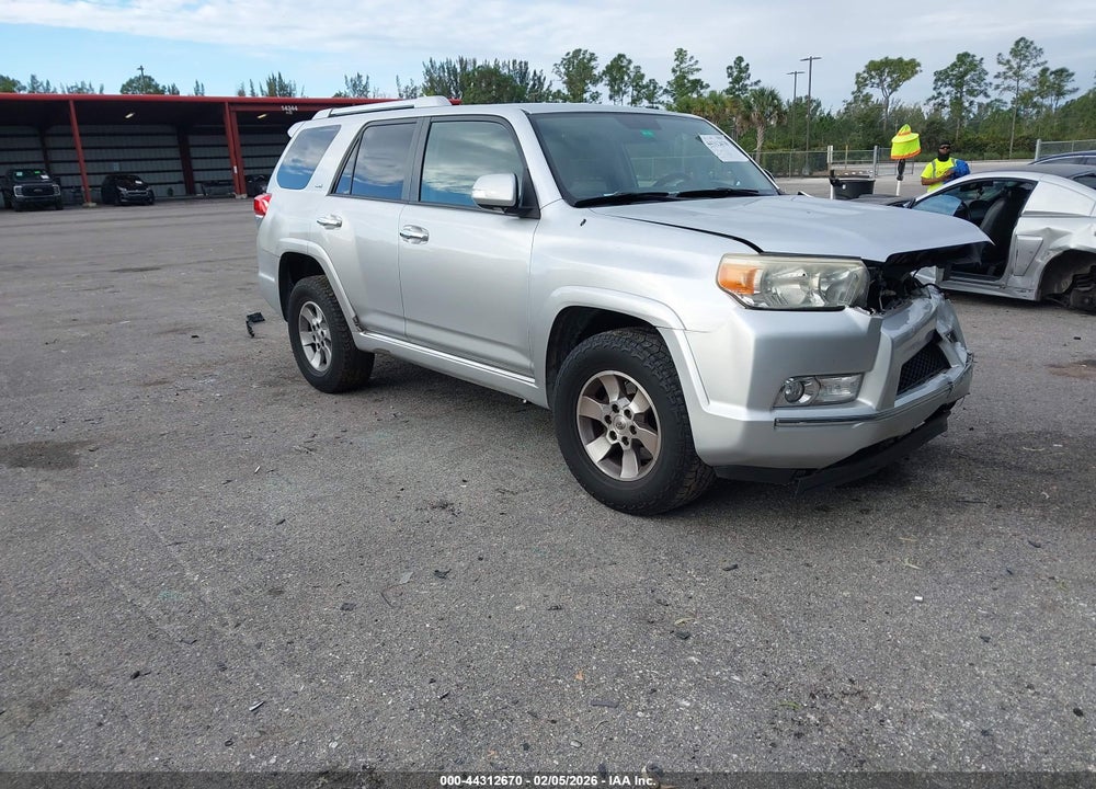 2011 TOYOTA 4RUNNER SR5 V6 VIN: JTEZU5JR1B5025089
