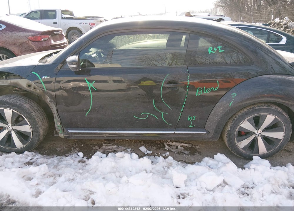 2015 VOLKSWAGEN BEETLE 2.0T R-LINE VIN: 3VW4T7AT1FM604203