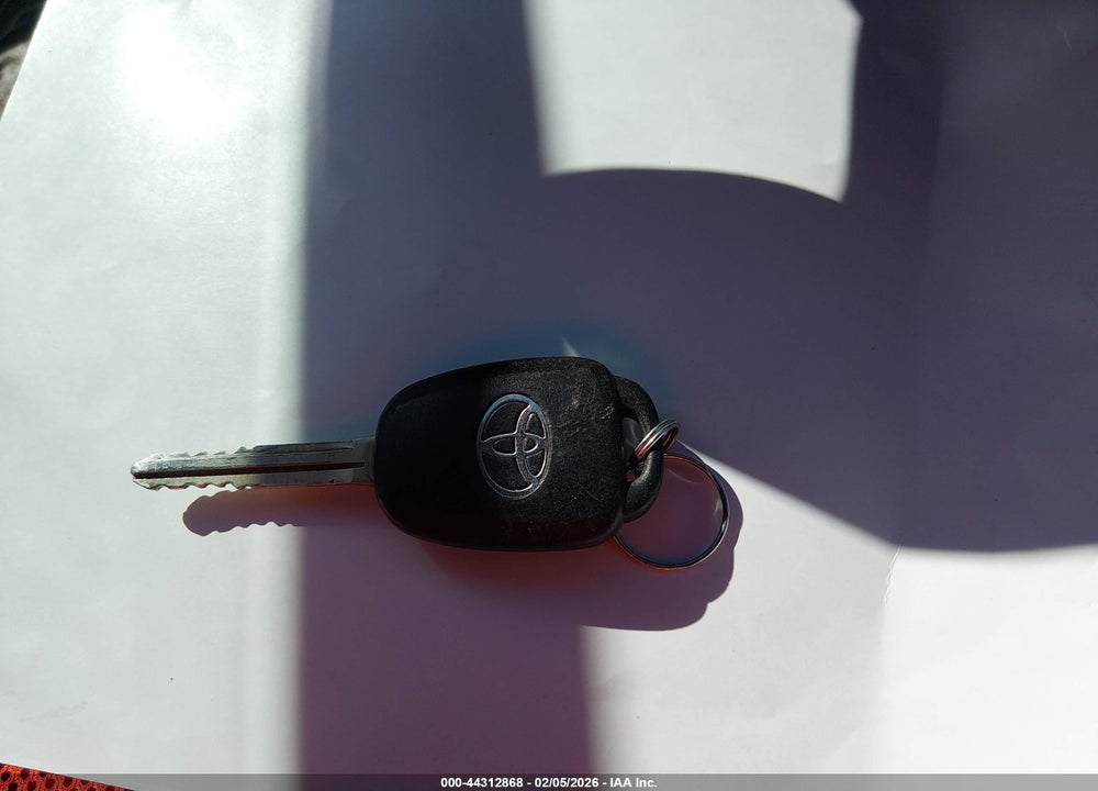 2016 TOYOTA COROLLA LE VIN: 5YFBURHE0GP517199