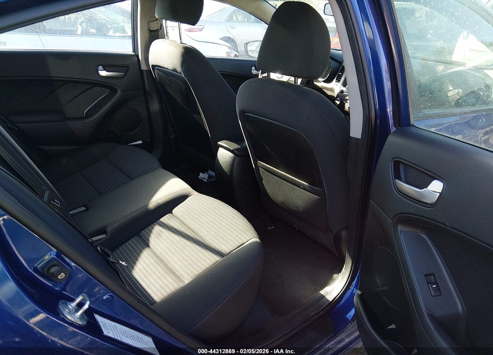 2018 KIA FORTE LX VIN: 3KPFL4A72JE241202