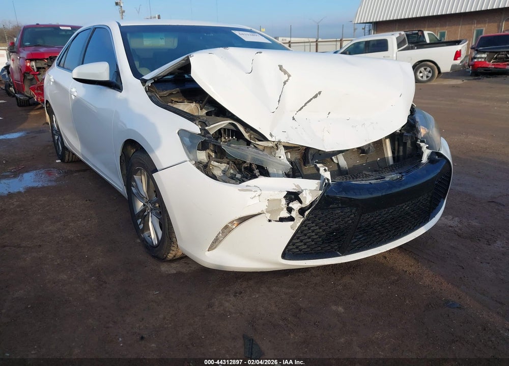 2015 TOYOTA CAMRY SE VIN: 4T1BF1FK4FU021128
