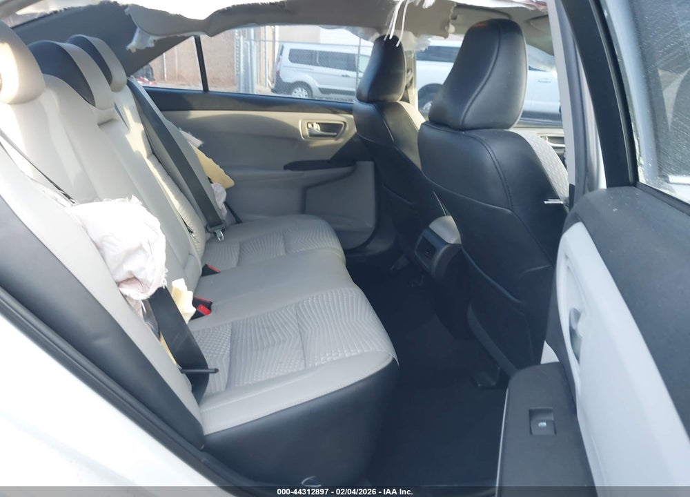 2015 TOYOTA CAMRY SE VIN: 4T1BF1FK4FU021128