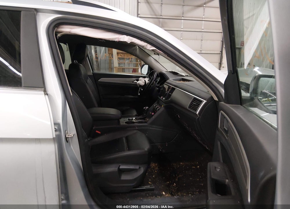 2018 VOLKSWAGEN ATLAS 3.6L V6 SE VIN: 1V2KR2CA5JC563025
