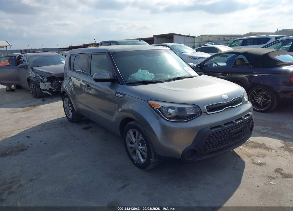 2015 KIA SOUL + VIN: KNDJP3A57F7112385