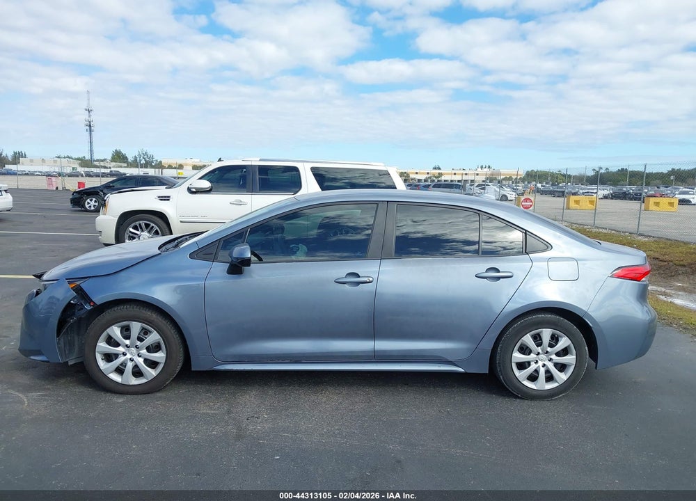 2022 TOYOTA COROLLA LE VIN: 5YFEPMAE6NP376931