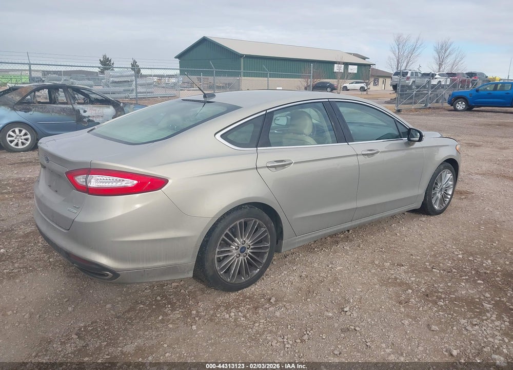 2015 FORD FUSION SE VIN: 3FA6P0H9XFR204022