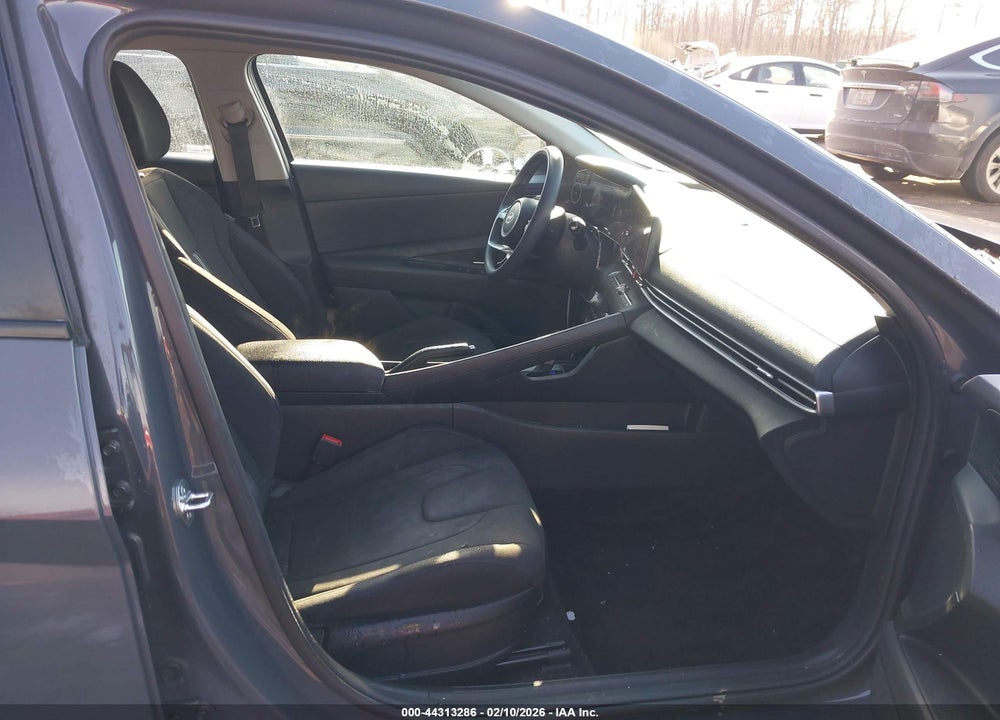 2024 HYUNDAI ELANTRA SEL VIN: KMHLM4DG3RU755354