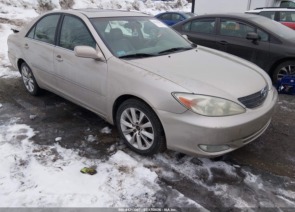 2004 TOYOTA CAMRY XLE V6 VIN: 4T1BF30K34U586987