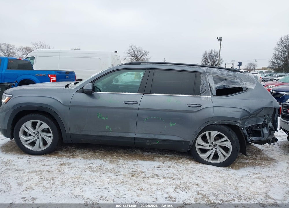 2023 VOLKSWAGEN ATLAS 3.6L V6 SE W/TECHNOLOGY VIN: 1V2KR2CAXPC506604