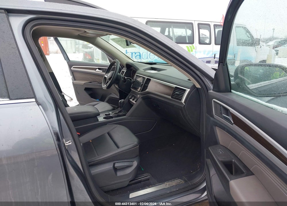 2023 VOLKSWAGEN ATLAS 3.6L V6 SE W/TECHNOLOGY VIN: 1V2KR2CAXPC506604
