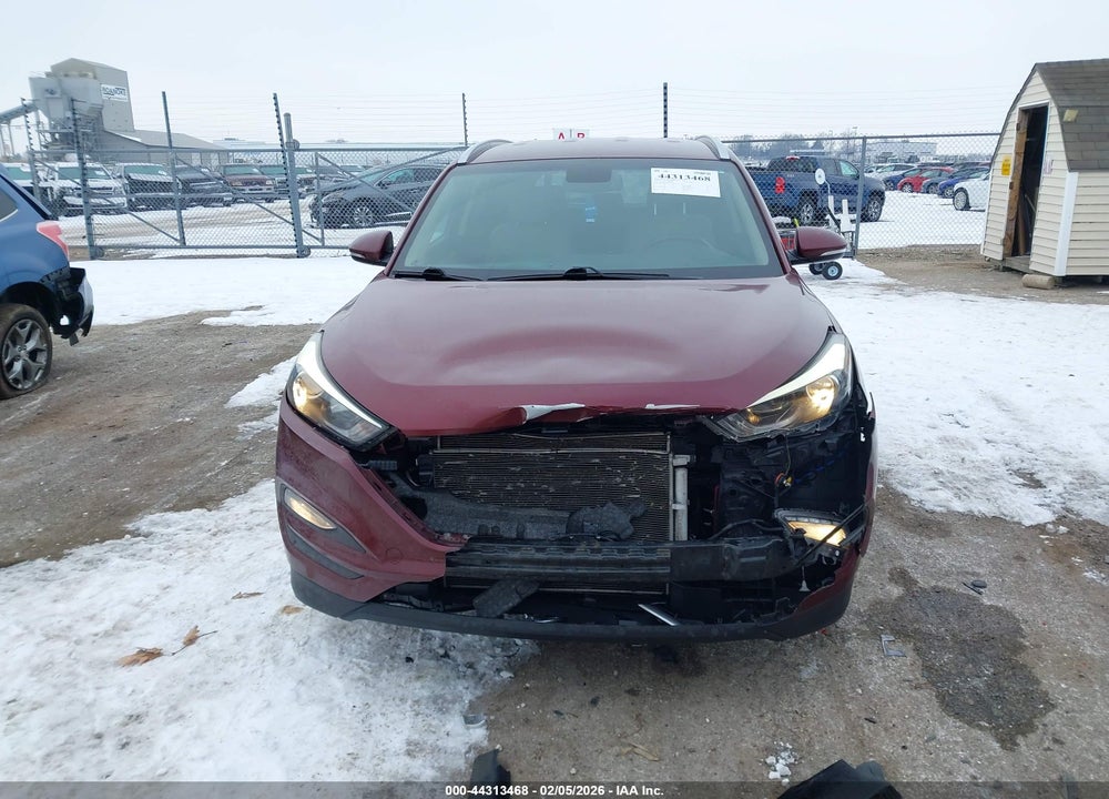 2017 HYUNDAI TUCSON SE PLUS VIN: KM8J33A49HU428888