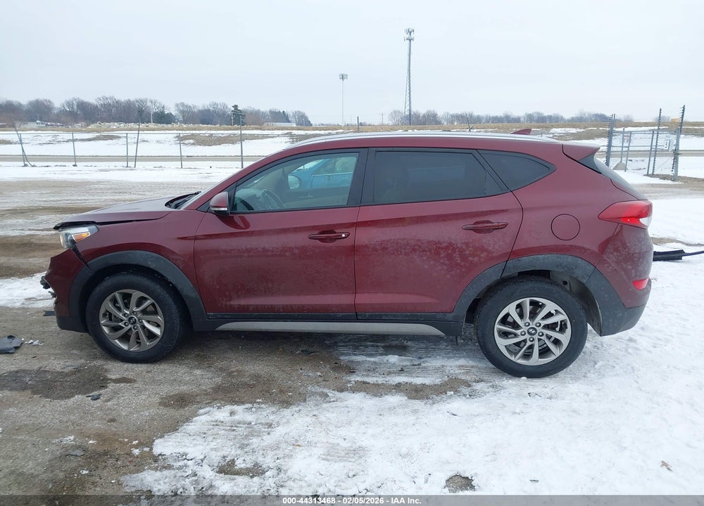 2017 HYUNDAI TUCSON SE PLUS VIN: KM8J33A49HU428888