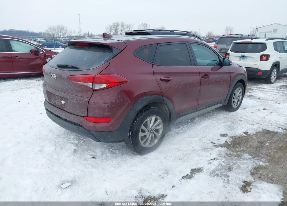 2017 HYUNDAI TUCSON SE PLUS VIN: KM8J33A49HU428888